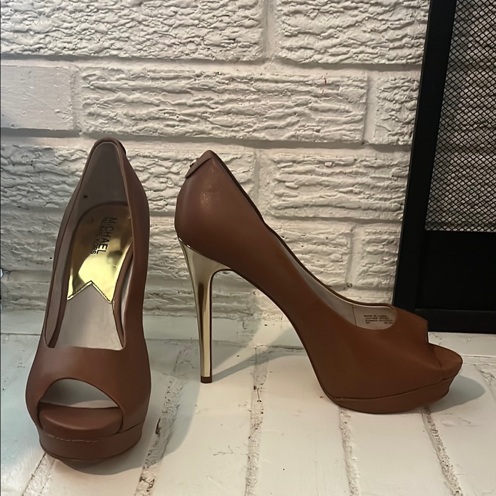 Michael Kors Brown Peep-Toe Heels